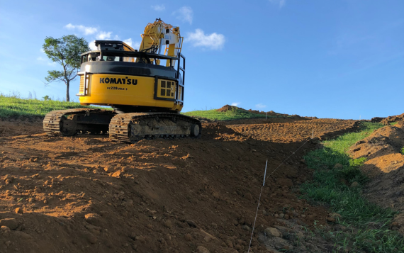 LOTEAMENTO E CONTEÇÃO DE TALUDE (3)